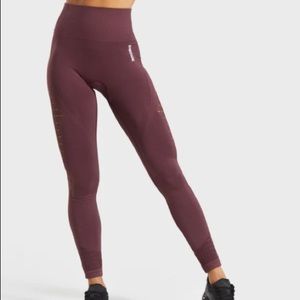 Gymshark Energy Seamless Leggings Berry Red Size S